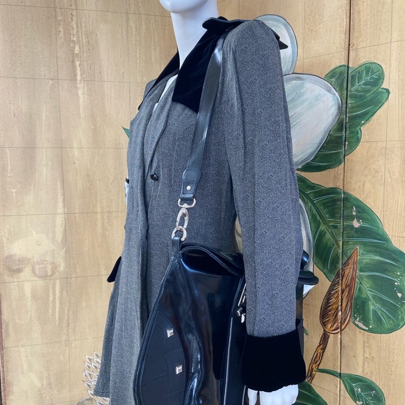 Atos Lombardini patent leather italy strap handbag - Picture 3 of 16